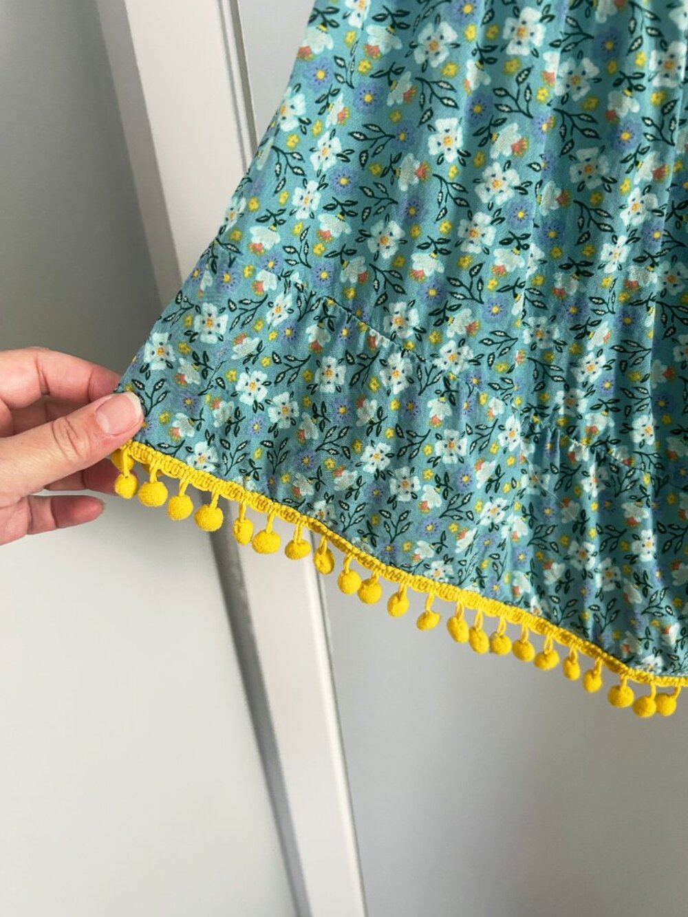 Natural Life Strapless Boho Mini Dress Floral Elastic Waist Beachy Pom Pom S/M - Picture 8 of 8